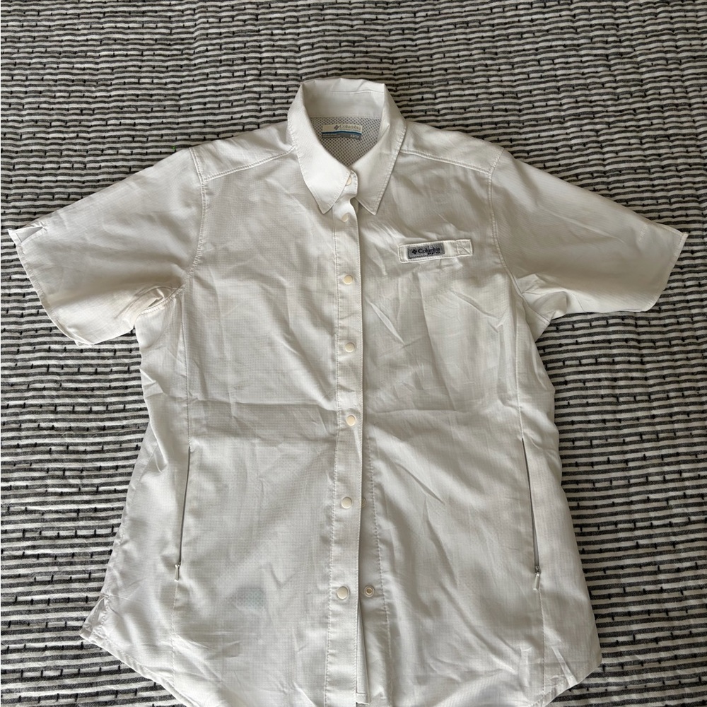 Columbia Women's Cream Short Sleeve Shirt